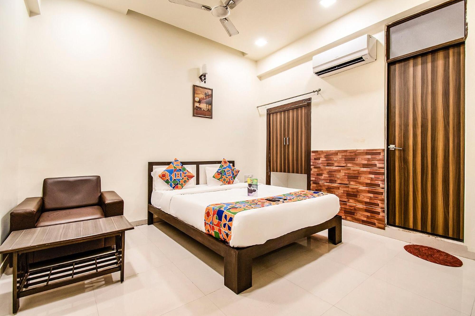 Fabhotel Maher Inn Ahmedabad Exterior photo